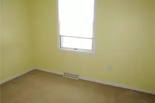 165 Oakdale Dr, Zelienople, PA 16063 - Photo 29