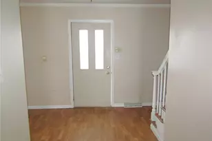 165 Oakdale Dr, Zelienople, PA 16063 - Photo 7