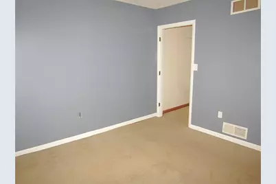 165 Oakdale Dr, Zelienople, PA 16063 - Photo 27