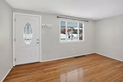 3341 Recker Dr, Pittsburgh, PA 15227 - Photo 3