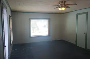 35 Sherrard Ave, Hempfield Township, PA 16125 - Photo 9