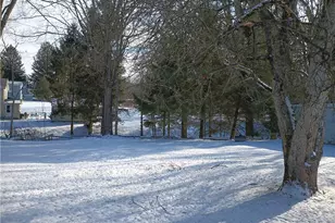 35 Sherrard Ave, Hempfield Township, PA 16125 - Photo 3