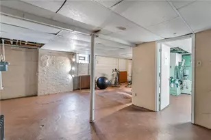 323 Church Ave, Pittsburgh, PA 15210 - Photo 29