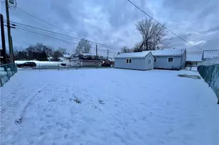 421 S Main St, Greenville Boro, PA 16125 - Photo 17