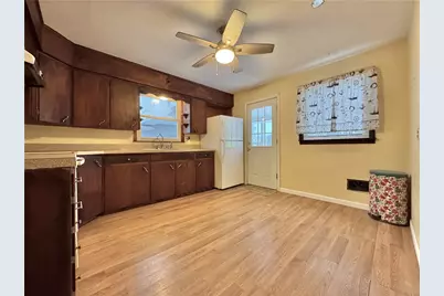 421 S Main St, Greenville Boro, PA 16125 - Photo 9