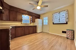 421 S Main St, Greenville Boro, PA 16125 - Photo 9