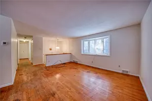 2962 Manorview Cir, Hampton, PA 15101 - Photo 9