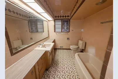 2911 Myer Blvd, McKeesport, PA 15132 - Photo 15