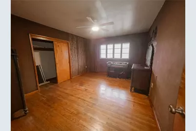 2911 Myer Blvd, McKeesport, PA 15132 - Photo 13