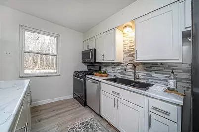 320 Calderwood Ave, Ross Twp, PA 15202 - Photo 5