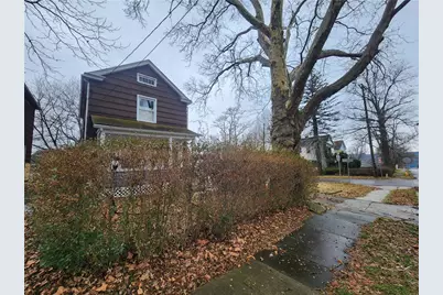 703 French St, Farrell, PA 16121 - Photo 11