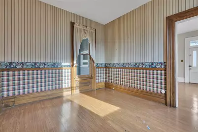 235 College Ave, Beaver, PA 15009 - Photo 13