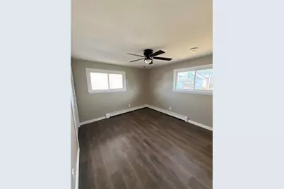 215 Martin Ave, Ellport, PA 16117 - Photo 7