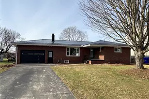 215 Martin Ave, Ellport, PA 16117 - Photo 1