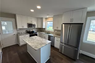 215 Martin Ave, Ellport, PA 16117 - Photo 3