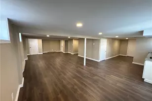 215 Martin Ave, Ellport, PA 16117 - Photo 15