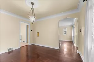 780 Scott Rd, Pittsburgh, PA 15228 - Photo 9