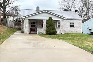 210 Carson St, Springdale Township, PA 15144 - Photo 1