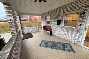 210 Carson St, Springdale Township, PA 15144 - Photo 3