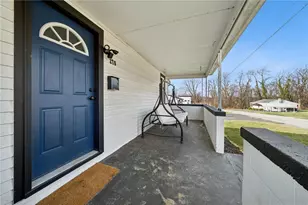 278 E Smithfield St, Mount Pleasant Township, PA 15666 - Photo 3