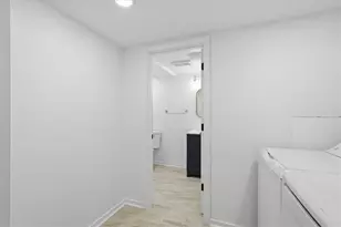 8061 Lindisfarne Dr, Pittsburgh, PA 15237 - Photo 21