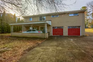 137 S Patton Dr, Moon/Crescent Twp, PA 15108 - Photo 33