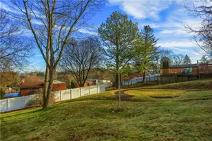 137 S Patton Dr, Moon/Crescent Twp, PA 15108 - Photo 31