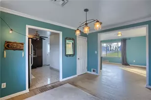 137 S Patton Dr, Moon/Crescent Twp, PA 15108 - Photo 9