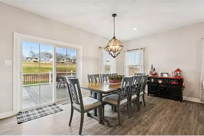 1063 Wedgewood Dr, Penn Twp, PA 15644 - Photo 9