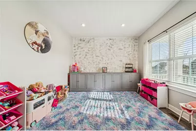 1063 Wedgewood Dr, Penn Twp, PA 15644 - Photo 5