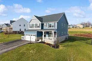 1063 Wedgewood Dr, Penn Twp, PA 15644 - Photo 3