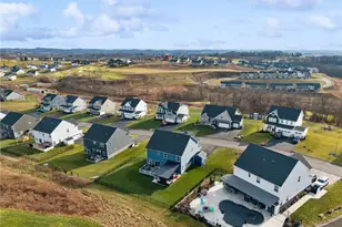 1063 Wedgewood Dr, Penn Twp, PA 15644 - Photo 43