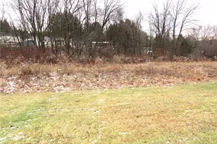 719 Joy Ln, Center Township, PA 16001 - Photo 5