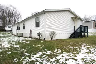 719 Joy Ln, Center Township, PA 16001 - Photo 3