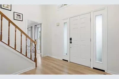 402 Lundy Ct, Cranberry Township, PA 16066 - Photo 5