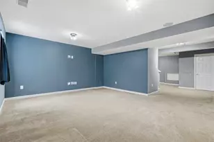 613 Glengarry Ct, Pittsburgh, PA 15239 - Photo 39