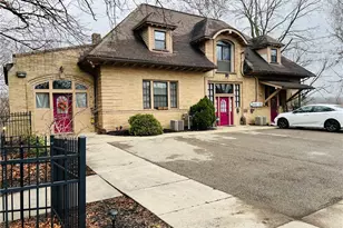 304 Rhodes Pl, New Castle, PA 16101 - Photo 3