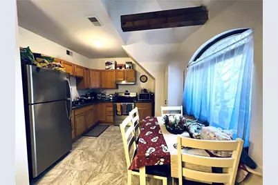 304 Rhodes Place, New Castle, PA 16101 - Photo 9