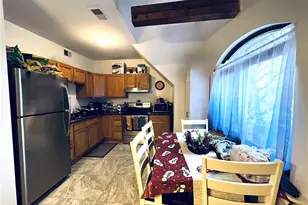 304 Rhodes Pl, New Castle, PA 16101 - Photo 9