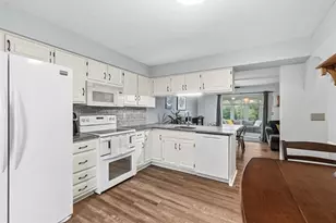 424 Redwood Ct, Ross Twp, PA 15202 - Photo 5