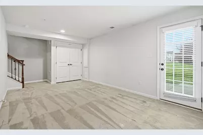 1204 Pointe View Dr, Adams Township, PA 16046 - Photo 33