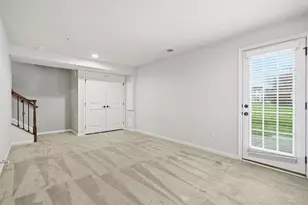 1204 Pointe View Dr, Adams Township, PA 16046 - Photo 33