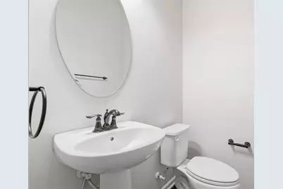 1204 Pointe View Dr, Adams Township, PA 16046 - Photo 15