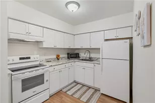 5081 Sanlin Dr, Moon/Crescent Twp, PA 15108 - Photo 11