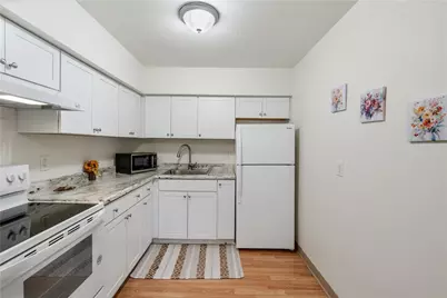 5081 Sanlin Dr, Moon/Crescent Twp, PA 15108 - Photo 9