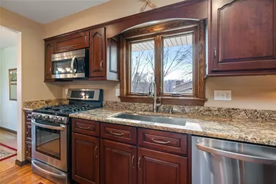 990 Holly Lynne Drive, South Park, PA 15236 - Photo 9