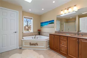 990 Holly Lynne Dr, South Park, PA 15236 - Photo 17