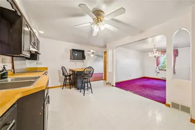 361 Maple Rd, Pittsburgh, PA 15239 - Photo 11