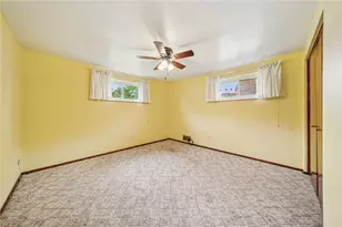 805 Willow St, Irwin, PA 15642 - Photo 9