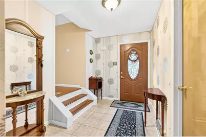8576 W Barkhurst Dr, Pittsburgh, PA 15237 - Photo 3